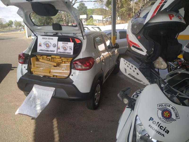 Polícia Militar - Veículo apreendido com carga de maconha havia sido roubado em Curitiba