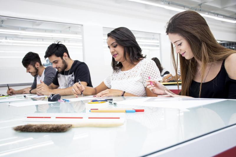 Gabriela Oliveira: Maquetaria é um dos ambientes utilizados na formação