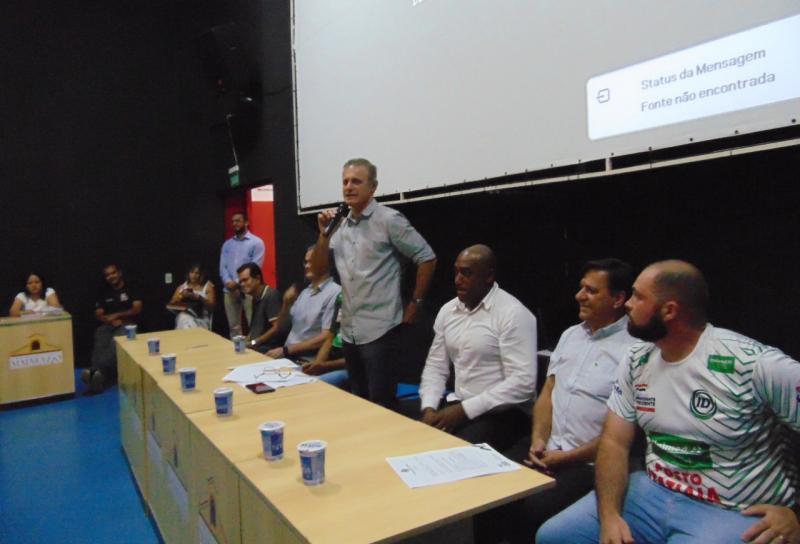 Cedida/Marcos Chicalé - Apresentação das equipes Juvenil e Infantil ocorreu ontem