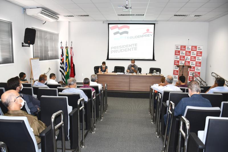 Secom - Bugalho esteve reunido hoje com lideranças do comércio e deputados estaduais