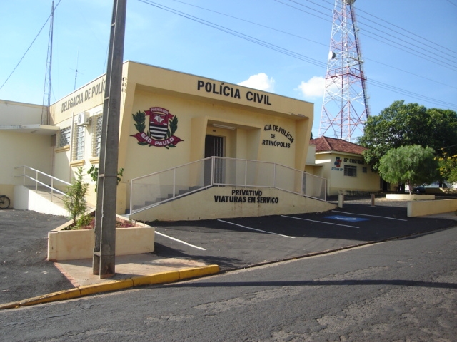 Arquivo - Mulher foi apresentada na Delegacia de Polícia Civil em Martinópolis