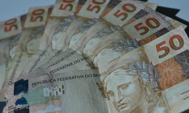 Agência Brasil - No máximo, duas pessoas por família poderão receber o auxílio emergencial de R$ 600