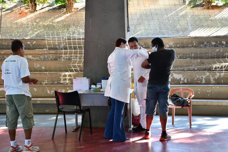Marcos Sanches/Secom - Além do direito à higiene pessoal, pessoas em situação de rua puderam se imunizar contra a gripe