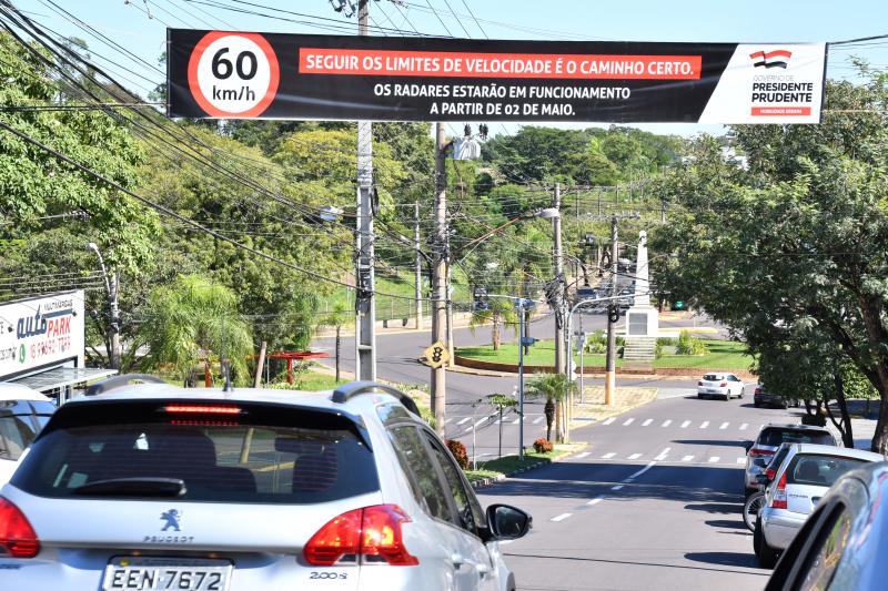 Secom - Placas de sinalização e faixas informativas foram espalhadas em diversos pontos da cidade