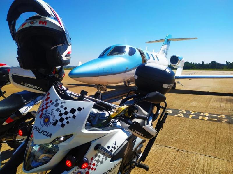 Polícia Militar - Guarnições seguiram até ao aeroporto, junto com equipes de saúde