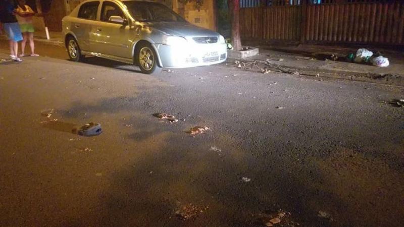 Facebook/Geraldo Gomes  - Carro da vítima foi encontrado com vidros danificados