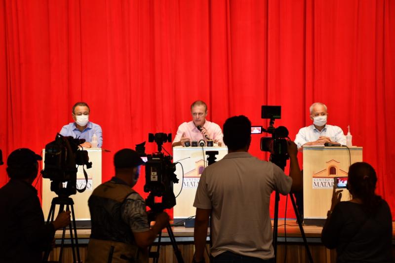 Marcos Sanches/Secom - Anúncio da reabertura foi feito durante coletiva de imprensa, ontem