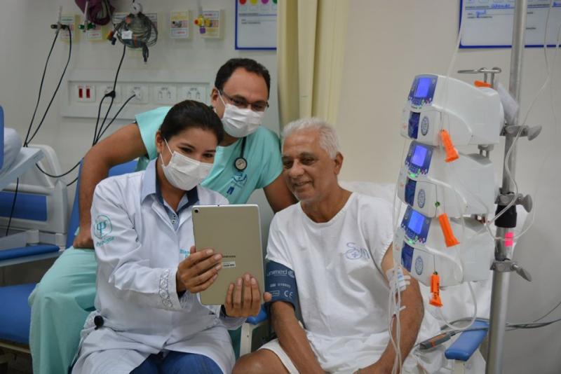 Santa Casa de Presidente Prudente: Chamadas de vídeo permitem aproximação entre famílias e pacientes