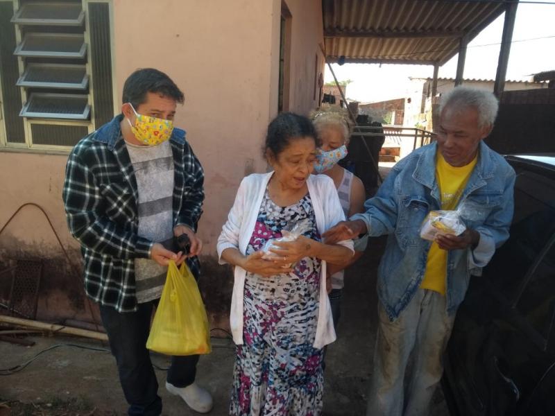 Cedida - Kits são distribuídos no Jardim Morada do Sol neste domingo