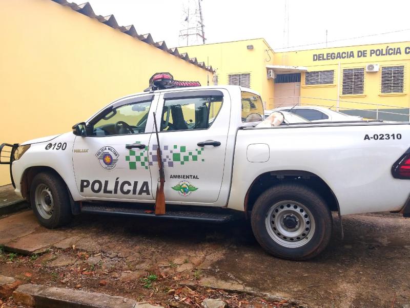 Polícia Militar Ambiental - Abordagem ocorreu após veículo ser visto na rodovia