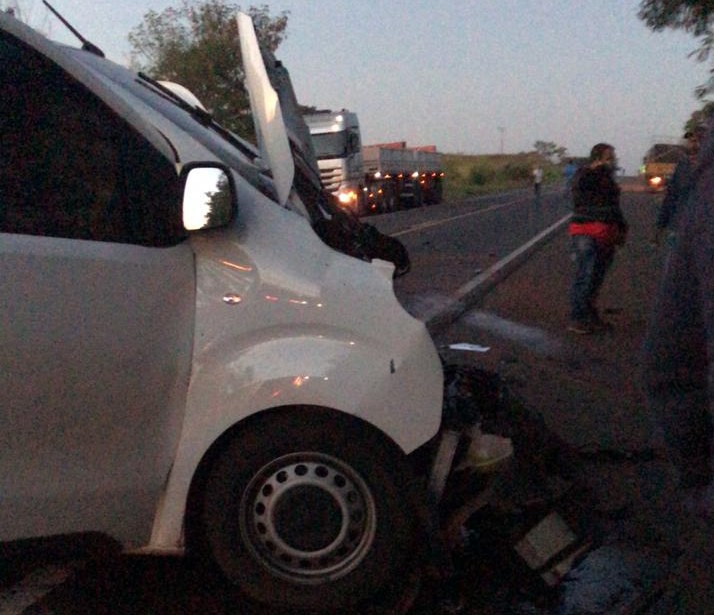 Foto: Ermenson Rodrigues - Acidente ocorreu na madrugada de hoje, no trecho de Monte Castelo