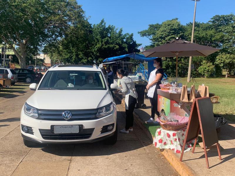 Sinomar Calmona - Primeira edição da feira ocorreu ontem, no estacionamento do Parque do Povo