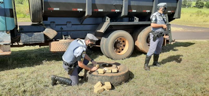 Polícia Militar Rodoviária - Abordagem ocorreu na Rodovia Jorge Bassil Dower, em Rancharia