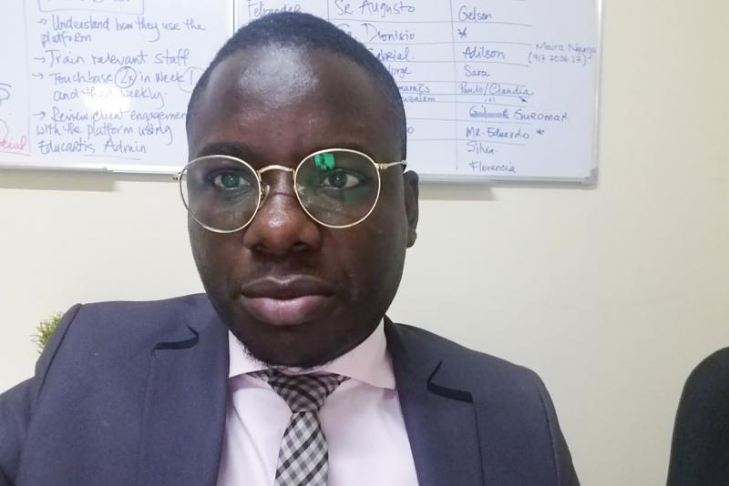 Evandro Campos Fernando é analista de migração do Ministério do Exterior e mora em Luanda, a capital de Angola