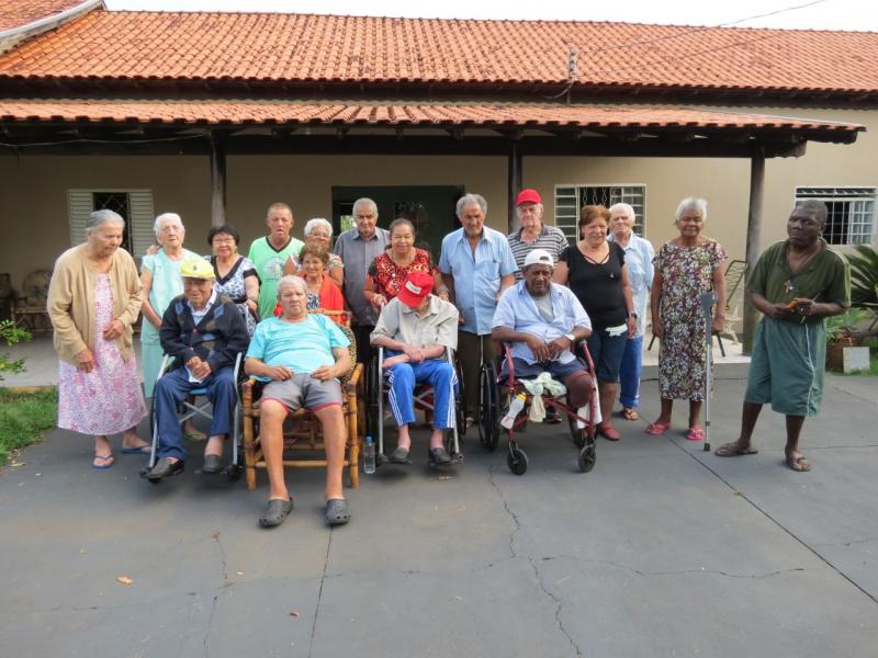 Foto: Cedida - Live beneficente contribuirá com os idosos do abrigo Lar de Jesus de Anhumas 