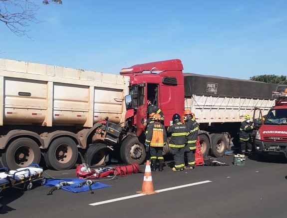 Foto: Polícia Militar Rodoviária – Acidente ocorreu por volta d km 461 da Rodovia Assis Chateaubriand 