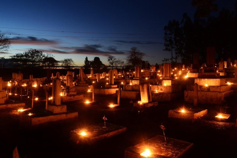 Estevão Salomão: Todos os anos o vento cessa para que as velas do Shokonsai permaneçam todas acesas