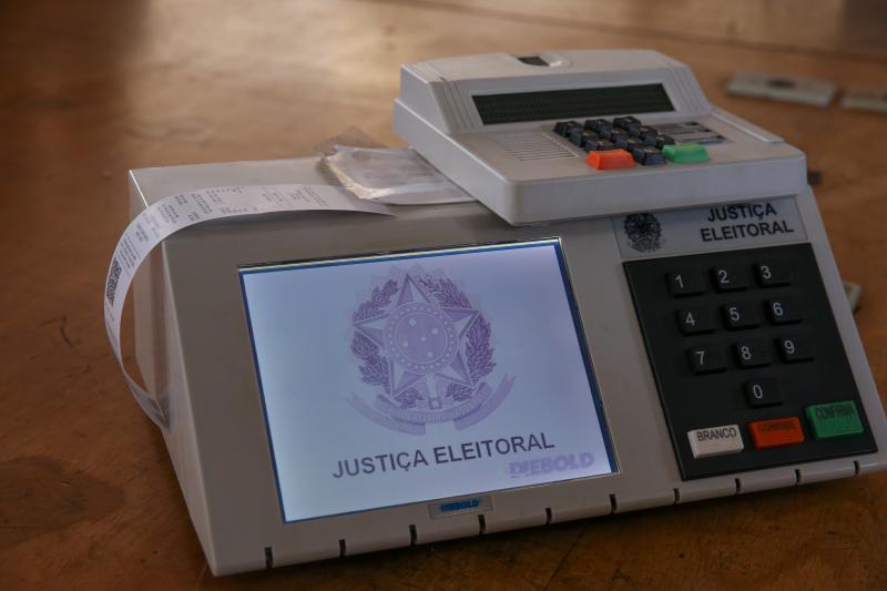 Folhapress: Eleições foram adiadas