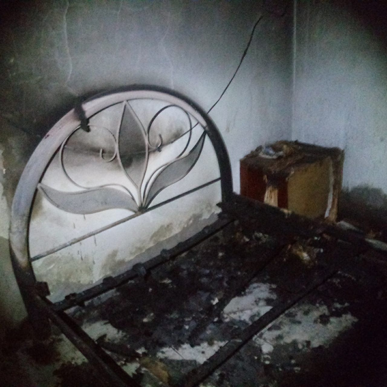 Polícia Militar - Incêndio queimou quatro cômodos da residência em Nova Guataporanga