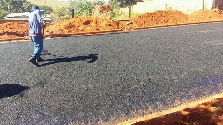 Cedida - Rua Gregório de Matos recebeu pavimentação recentemente