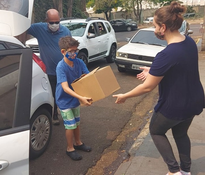 Alunos foram incentivados a participar, com suas famílias, trazendo materiais recicláveis para deixar no colégio