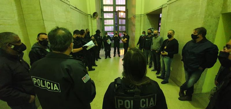 Polícia Civil - Operação Panacea cumpre mandados em São Paulo