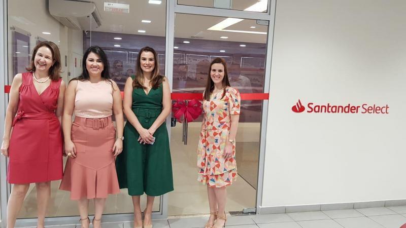 Cerimônia restrita à equipe marcou a inauguração da segunda agência Select Santander, essa semana em Presidente Prudente