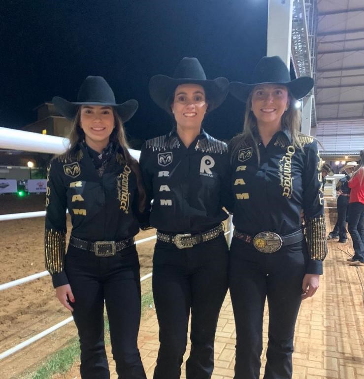 Donata Prata Volpon, Heloísa Sá Rezende Barbosa e Letícia Ferreira do Valle