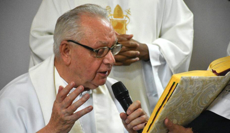Diocese de Prudente - Padre José Schwind se recupera em casa