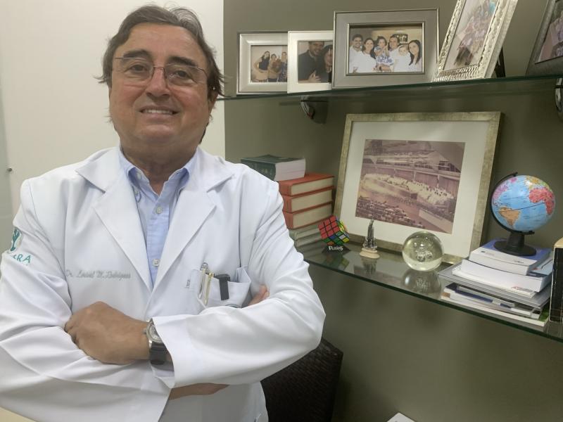 Lorival veio para o Brasil em 1962, com 11 anos de idade, e desde 1985 atua como urologista em Prudente