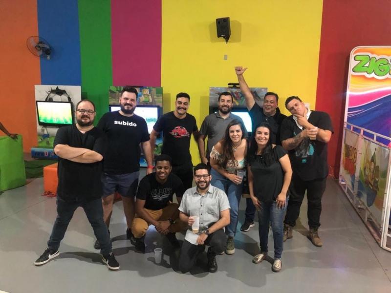 Equipe posa para a foto no encerramento dos trabalhos