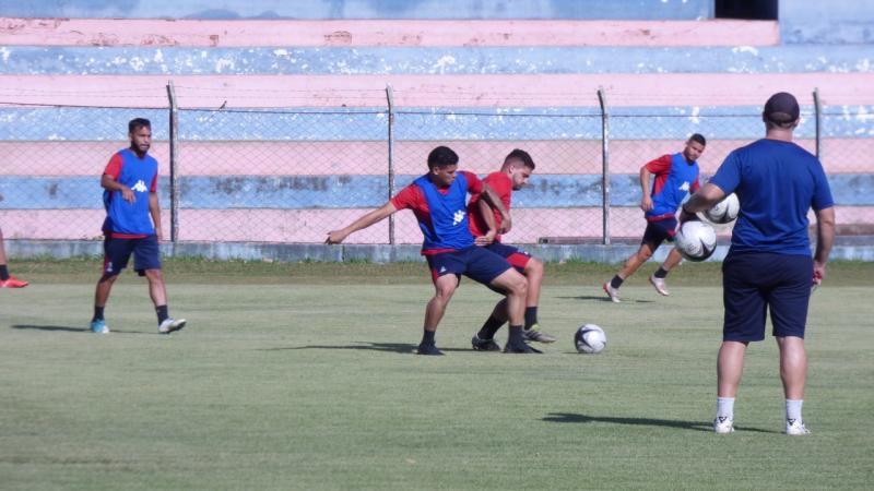 Último treino: equipe finalizou na manhã de ontem sua preparação para o duelo