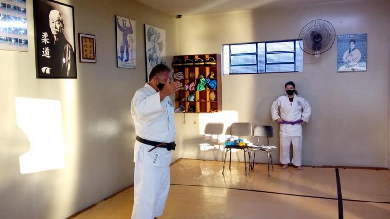 Morimoto faz da arte marcial uma ferramenta para manter o otimismo e a disciplina da mente e do corpo nesse período de isolamento 