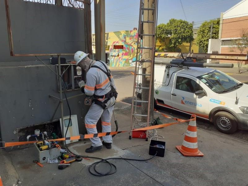 Furto e fraude de energia elétrica resultam em penalidades
