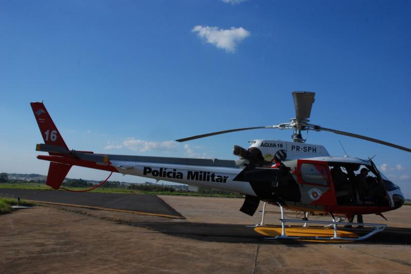 Além de um grande número de viaturas, até helicóptero fica de prontidão durante a festa