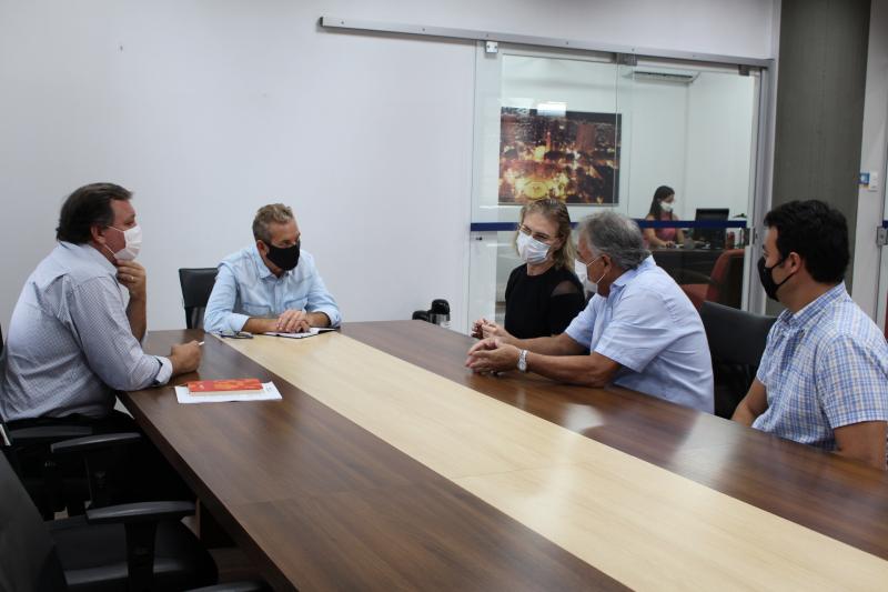 Diretoria da Prudente Urbano se reuniu ontem com Ed Thomas e Jorge Duran