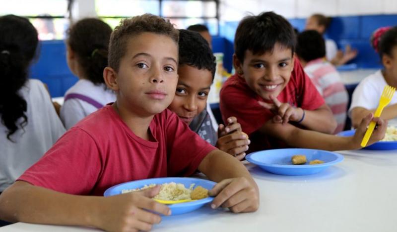 Investimento para garantir a merenda a todos os alunos da rede é de R$ 1,167 bilhão