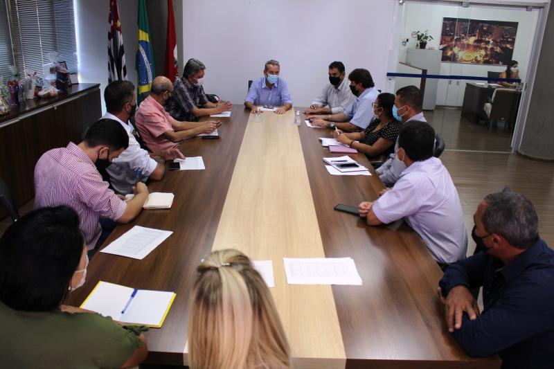 Executivo de Prudente se reuniu com representantes de sete cidades da região para discutir medidas