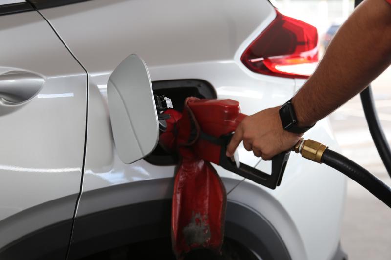 Combustíveis estão mais caros na região, em comparação com janeiro