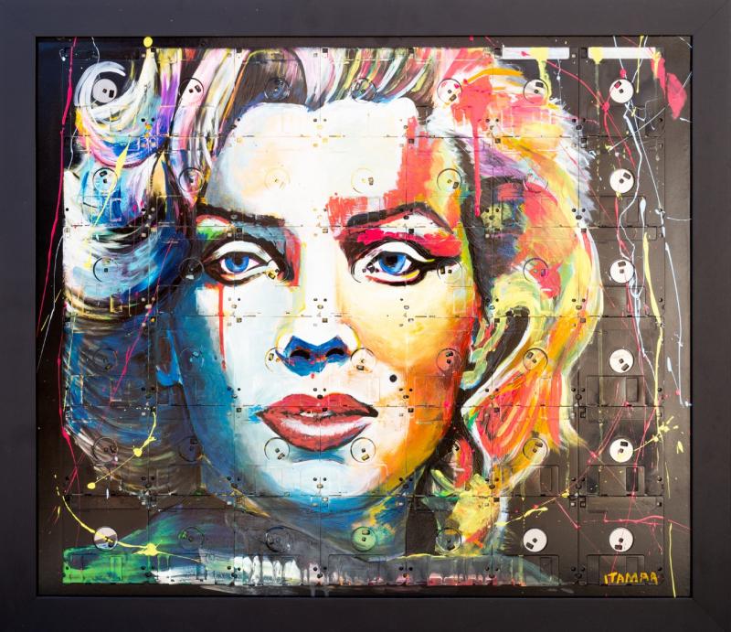 A bela, ousada e polêmica  Marilyn Monroe (65x75cm) é uma das obras do artista que estará exposta