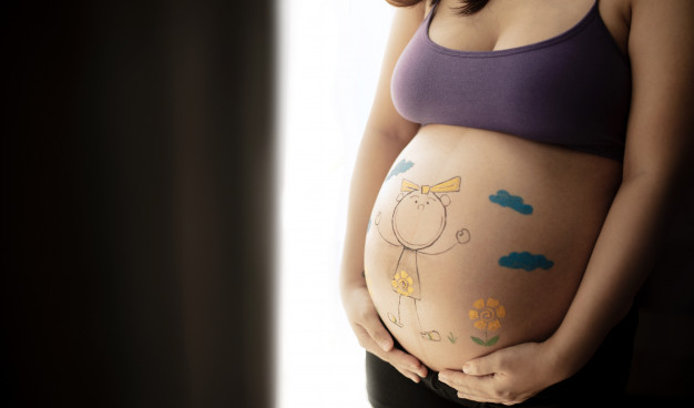 Ginecologistas e obstetras também recomendam que mulheres adiem a gravidez