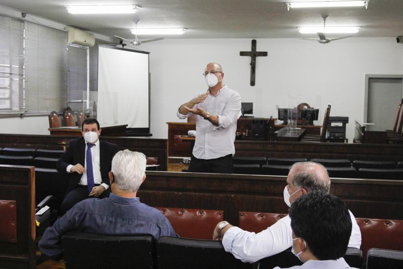 Representantes discutiram a situação do sistema de saúde de Prudente em razão da pandemia