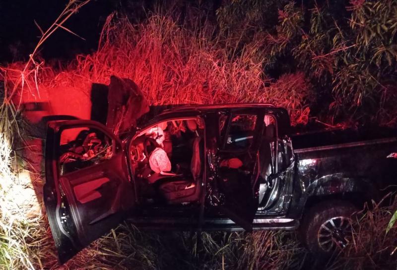  Batida contra barranco ocorreu na noite de ontem, na SP-563