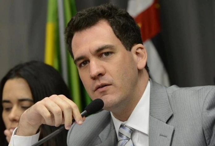 Advogado Ariel de Castro Alves é prudentino