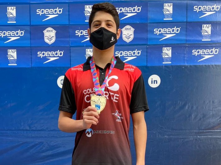 Kaiky Andrade Francisco de Faria conquistou o ouro nos 50 m nado borboleta no juvenil 1