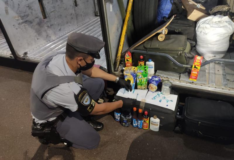 Cocaína estava distribuída em 13 embalagens de cosméticos