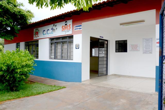 Situação no abrigo de animais do CCZ é rotativa e serviços de recolhimento de cães e gatos abandonados não foram suspensos pelo órgão