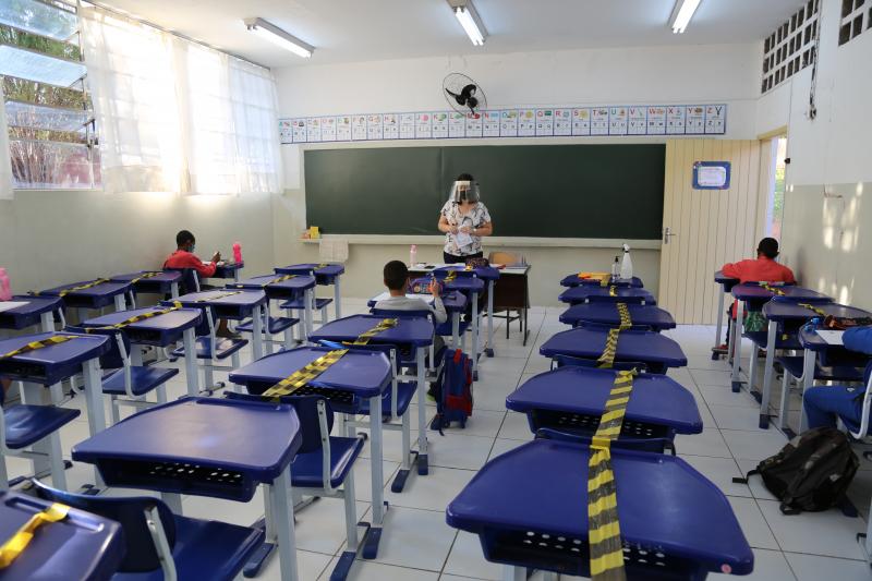 Apesar da suspensão das aulas presenciais, as aulas continuarão normalmente de forma remota