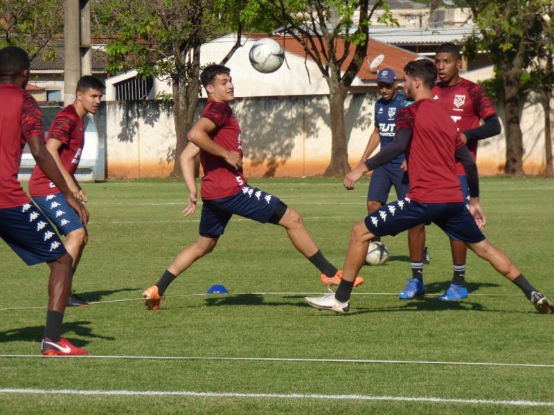 Grêmio Prudente entra em campo às 15h contra o Flamengo de Guarulhos, no Ninho do Corvo