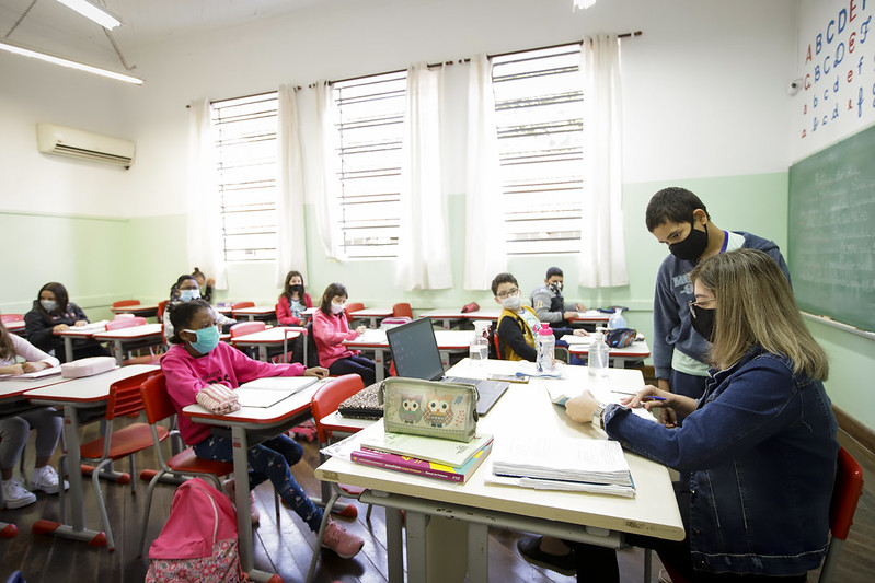 Até então, presença dos alunos nas salas de aula era facultativa às famílias